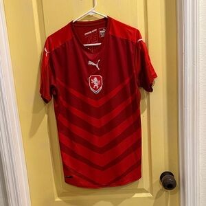 Puma Czech Republic Football Jersey with Crest